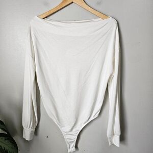 NWT WISHLIST WHITE SABRINA BOATNECK WHITE LONGSLEEVES BODYSUIT SIZE SMALL